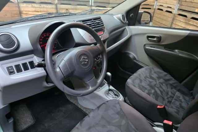 Suzuki Alto (2010) thumbnail 3