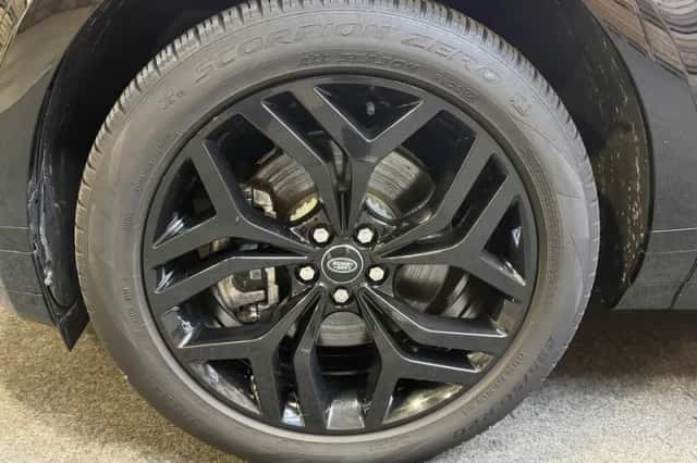 Land Rover Range Rover Evoque (2022) thumbnail 2