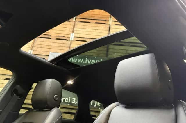 Land Rover Range Rover Evoque (2022) thumbnail 6