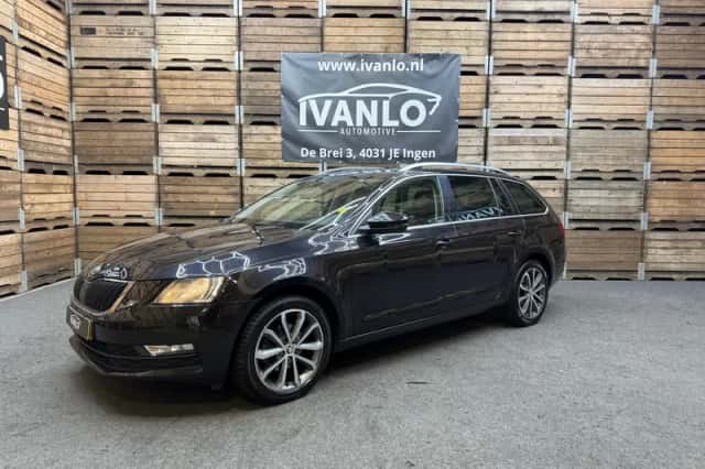 Škoda Octavia (2019) thumbnail 1