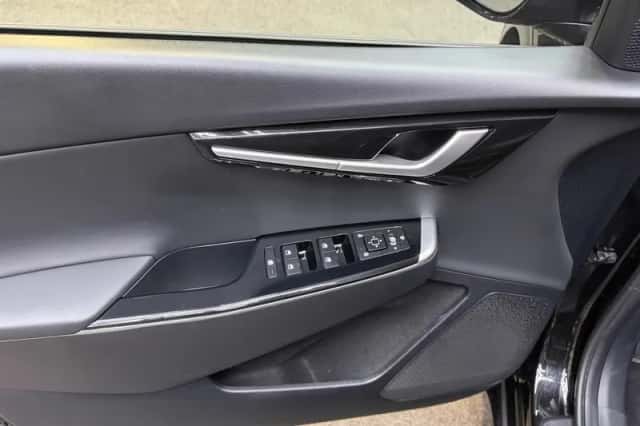 Kia EV6 (2024) thumbnail 4