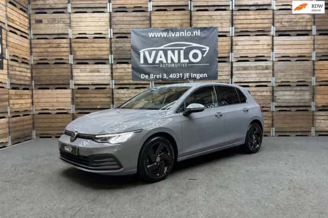 Volkswagen Golf (2021) thumbnail 1
