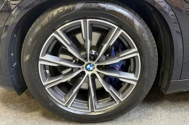 BMW X5 (2020) thumbnail 2