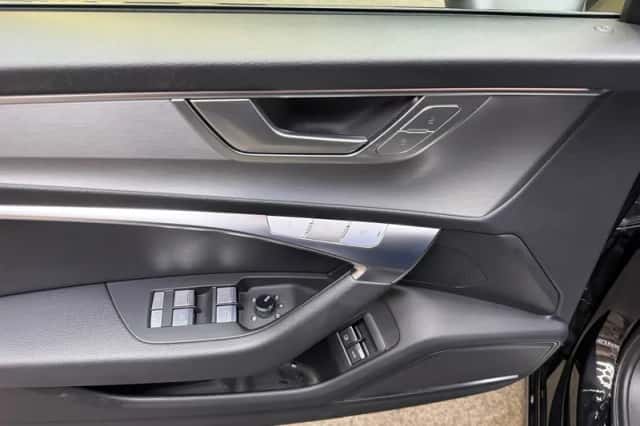 Audi A6 (2023) thumbnail 6