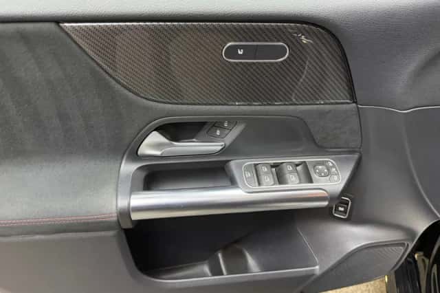 Mercedes-Benz B-Klasse (2019) thumbnail 4