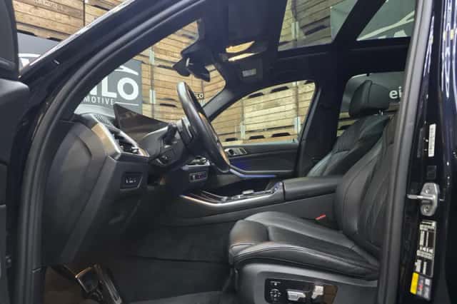 BMW X5 (2023) thumbnail 5