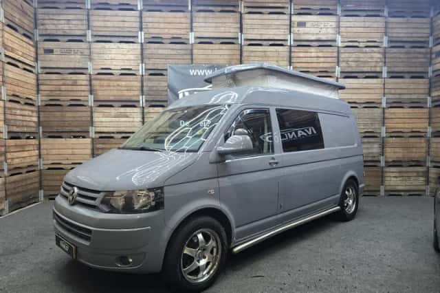 Volkswagen Transporter (2013) thumbnail 1