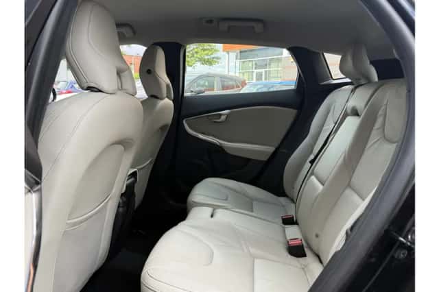 Volvo V40 (2013) thumbnail 6