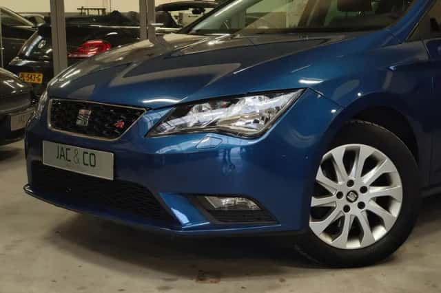 SEAT Leon (2015) thumbnail 5