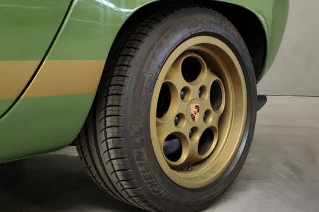 Porsche 928 (1978) thumbnail 3