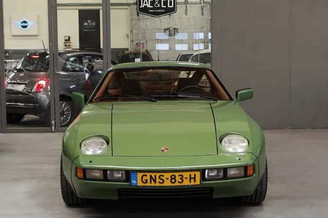 Porsche 928 (1978) thumbnail 6