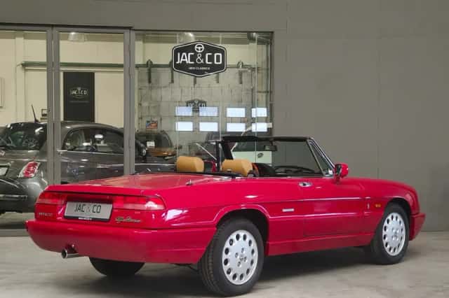 Alfa Romeo Spider (1990) thumbnail 5
