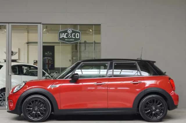 MINI Cooper (2015) thumbnail 4