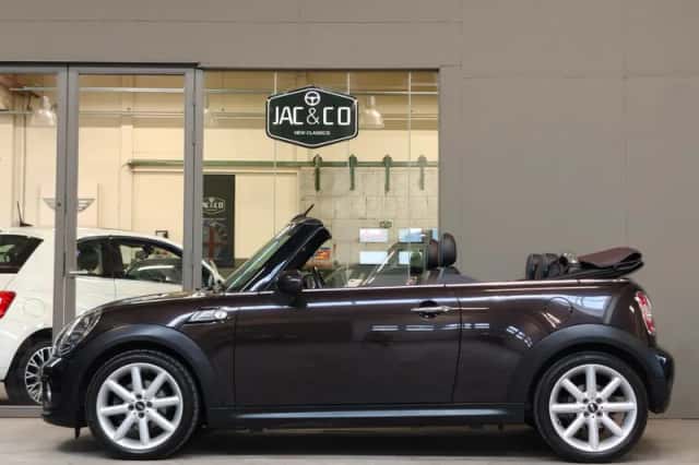 MINI Cabrio (2012) thumbnail 6