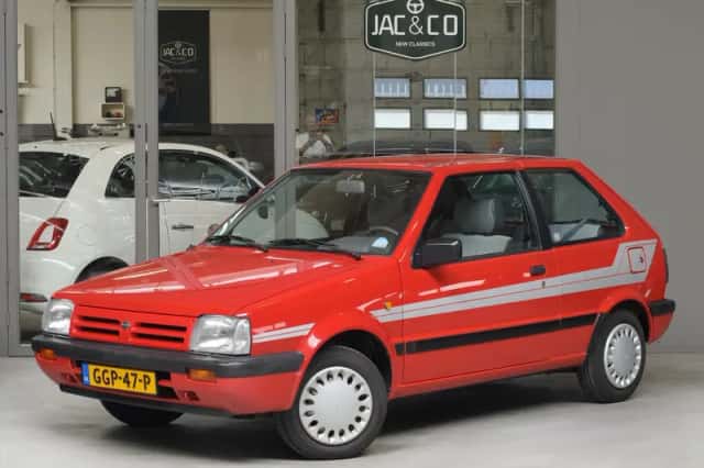 Nissan Micra (1989) thumbnail 1