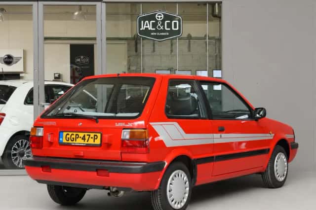 Nissan Micra (1989) thumbnail 5