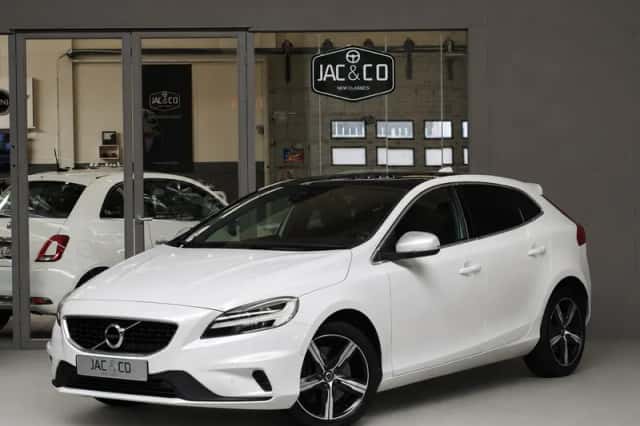 Volvo V40 (2019) thumbnail 1