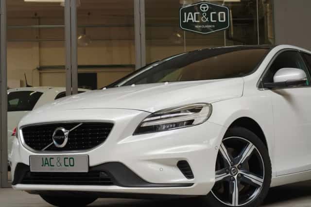 Volvo V40 (2019) thumbnail 4
