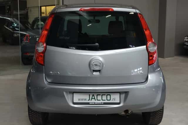 Opel Agila (2013) thumbnail 6