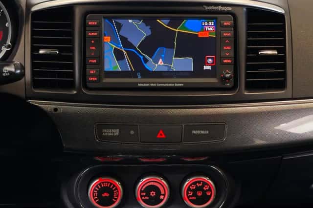Mitsubishi Lancer (2009) thumbnail 3