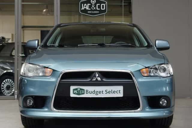 Mitsubishi Lancer (2009) thumbnail 6