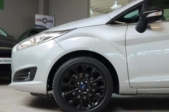 Ford Fiesta (2016) thumbnail 6