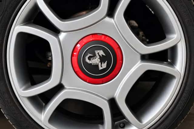 Fiat 500 (2016) thumbnail 3