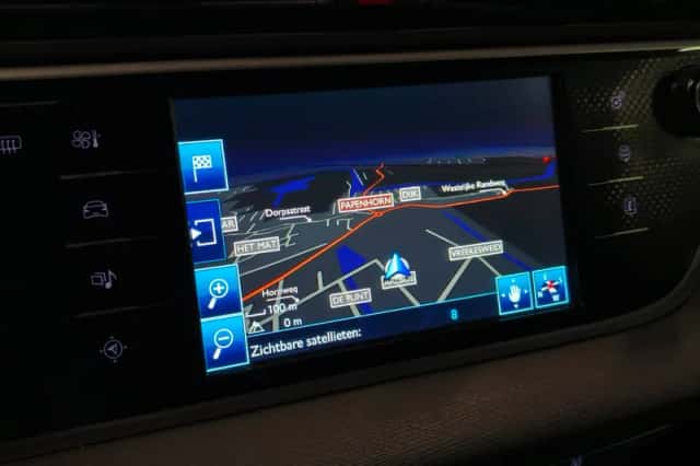 Citroën C4 Picasso (2013) thumbnail 3