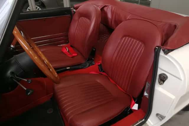 Alfa Romeo Spider (1969) thumbnail 3