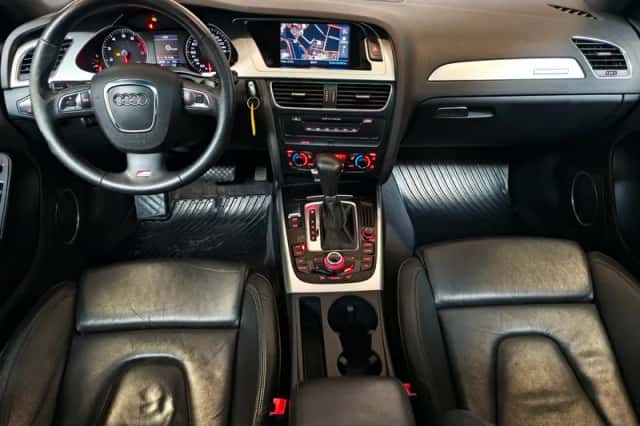 Audi A4 (2009) thumbnail 2