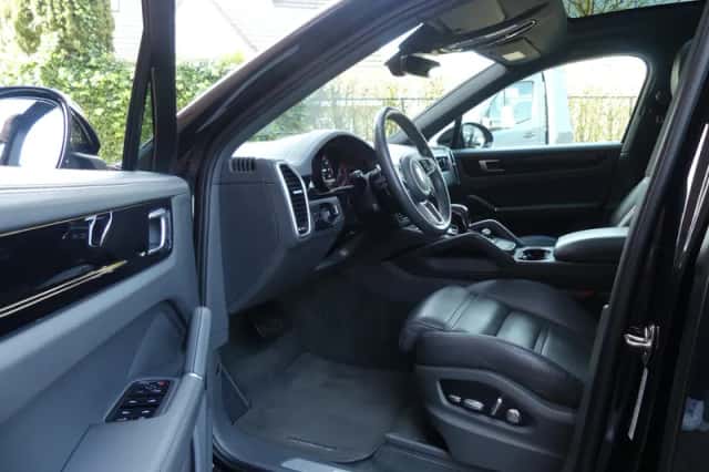 Porsche Cayenne Coupé (2021) thumbnail 5