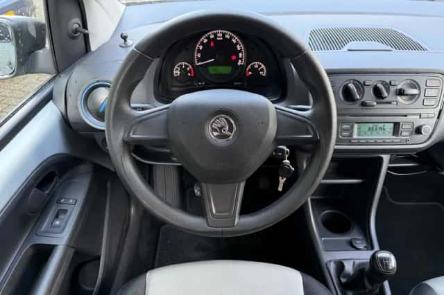 Škoda Citigo (2015) thumbnail 4