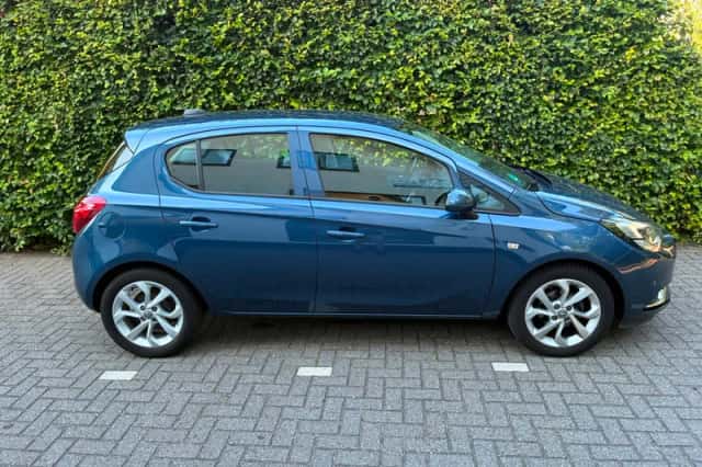 Opel Corsa (2017) thumbnail 3