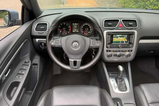 Volkswagen Eos (2012) thumbnail 4