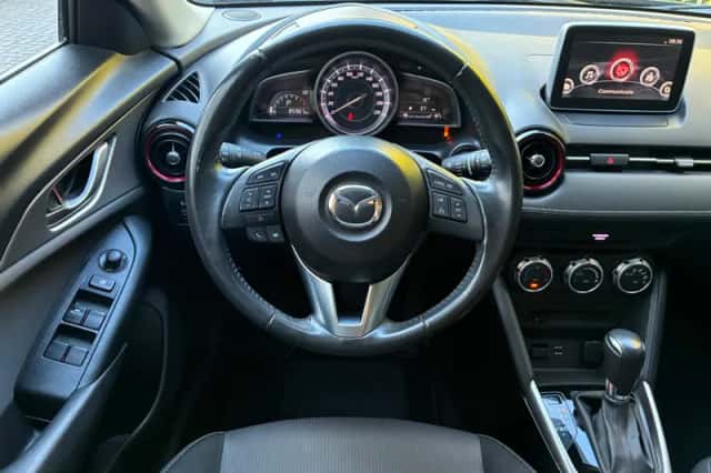 Mazda CX-3 (2015) thumbnail 2