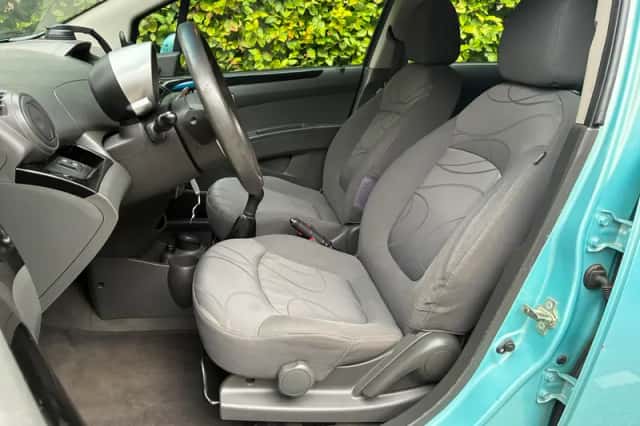 Chevrolet Spark (2010) thumbnail 3