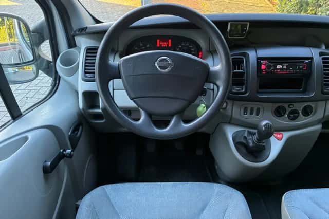 Nissan Primastar (2005) thumbnail 2