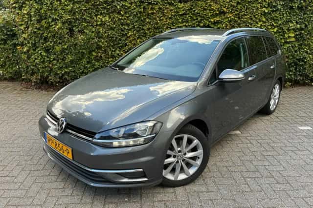 Volkswagen Golf (2018) thumbnail 1