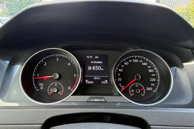 Volkswagen Golf (2018) thumbnail 5