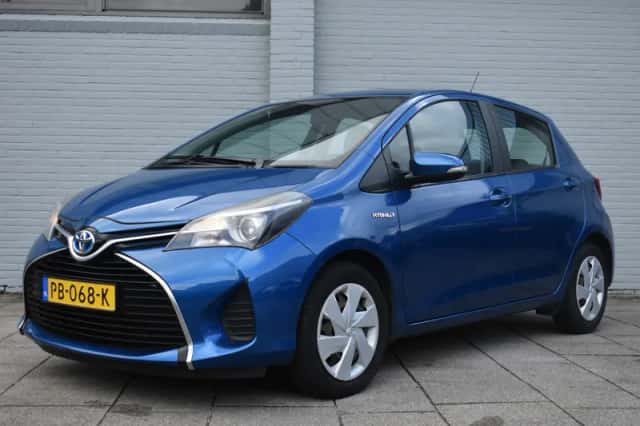 Toyota Yaris (2015) thumbnail 1