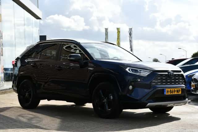 Toyota RAV4 (2019) thumbnail 3
