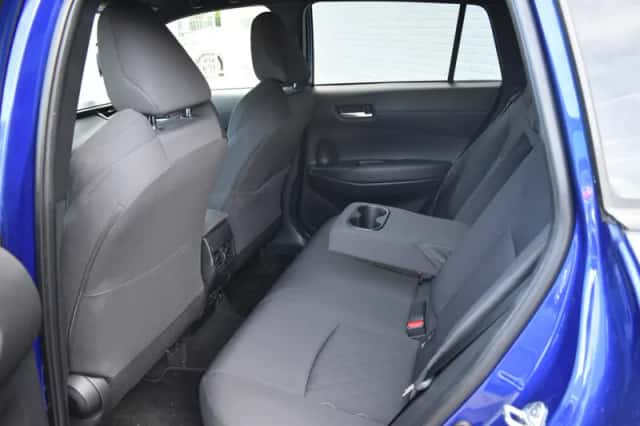 Toyota Corolla Cross (2023) thumbnail 3