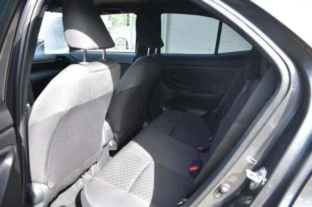 Toyota Yaris Cross (2025) thumbnail 4