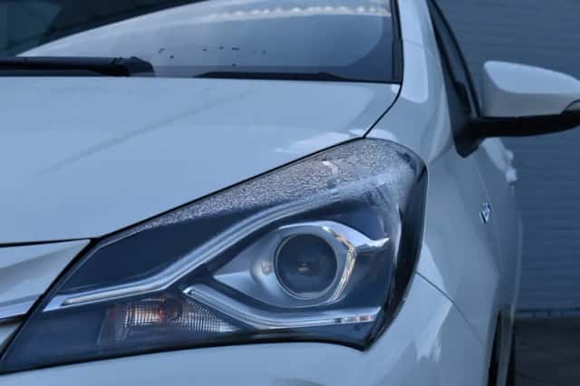 Toyota Yaris (2019) thumbnail 4