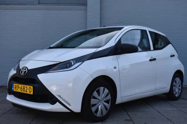 Toyota Aygo (2018) thumbnail 1