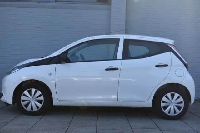 Toyota Aygo (2018) thumbnail 6