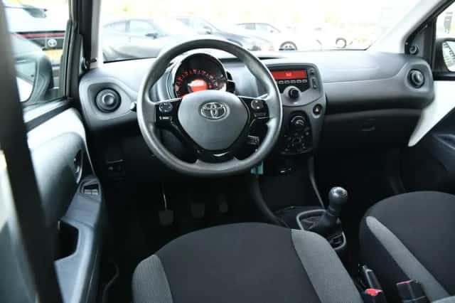 Toyota Aygo (2019) thumbnail 2