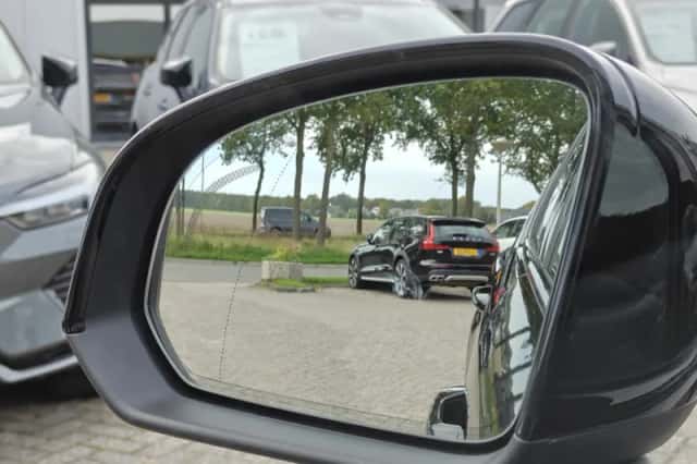 Volvo XC40 (2020) thumbnail 6