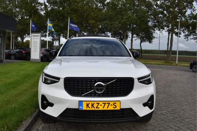 Volvo XC40 (2026) thumbnail 2