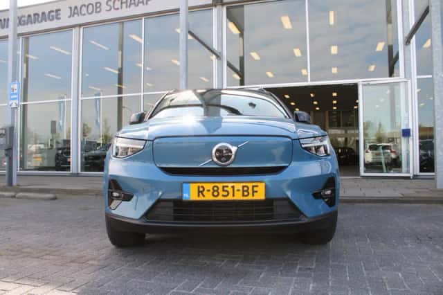 Volvo XC40 (2022) thumbnail 4
